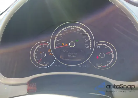 2015 Volkswagen Beetle 1.8T из США, поврежденный, VIN 3VW517AT8FM808037